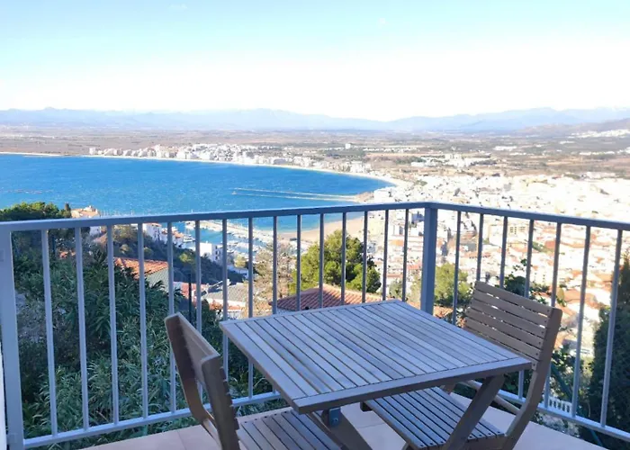 Maison Avec Piscine Commune Et Vue Дом отдыха