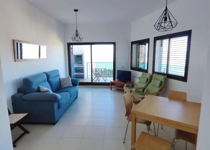 Дом отдыха Maison Avec Piscine Commune Et Vue Росас
