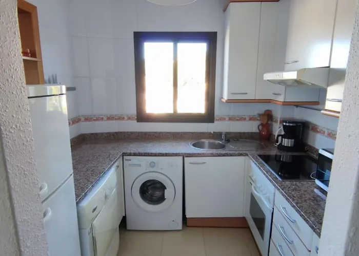 Дом отдыха Maison Avec Piscine Commune Et Vue Росас