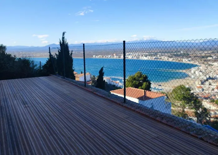 Maison Avec Piscine Commune Et Vue Дом отдыха Росас